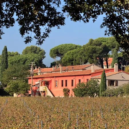 Le Des Cinq Cepages Holiday home